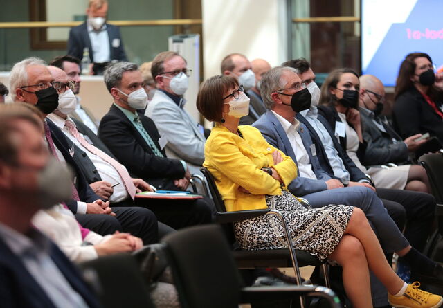 Jahreskonferenz der Wirtschaftsinitiative in Wiesbaden