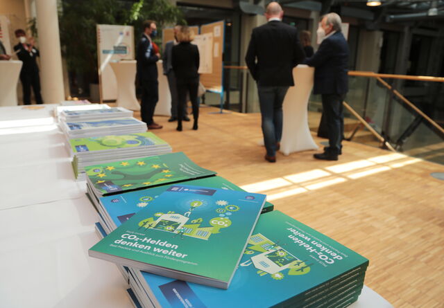 Informationsmaterialien