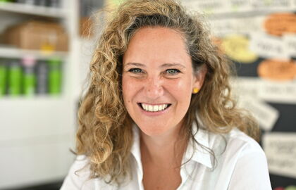 Dr. Alexandra von Winning